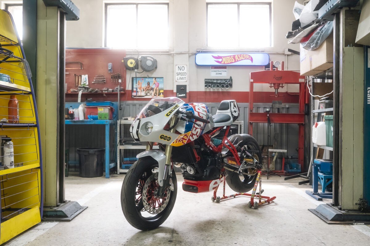 La riconoscete? E' una Royal Enfield Guerrilla 450!